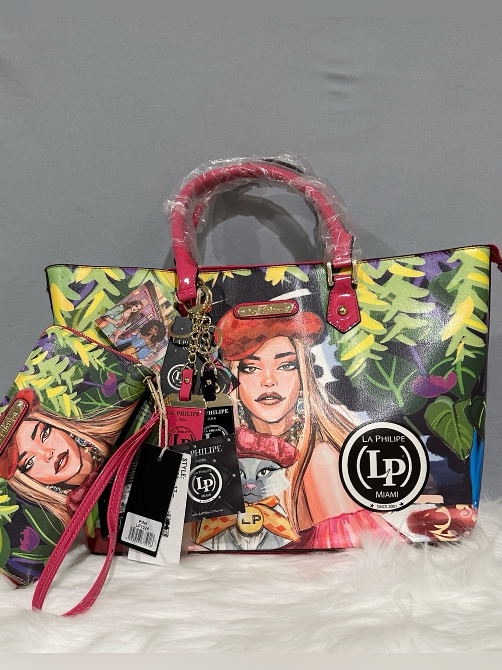 La Philipe Blooming Garden Tote Bag with Matching Wristlet Wallet Pink Green NWT